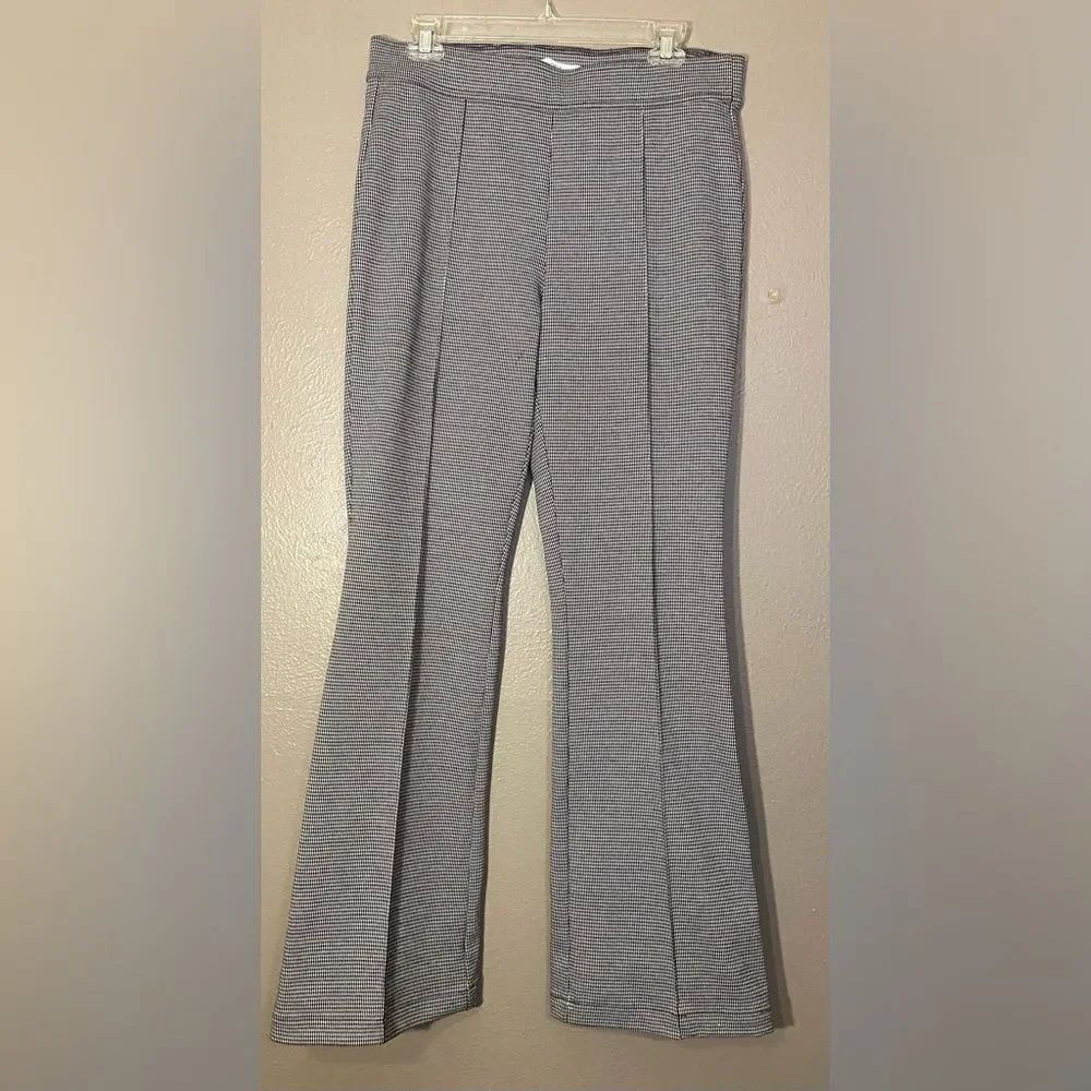 LOFT Women's black and white houndstooth Boot Cut Pants Medium